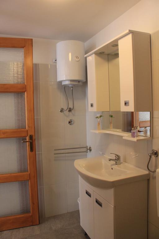 Rooms & Studio Bellina Skradin Eksteriør billede